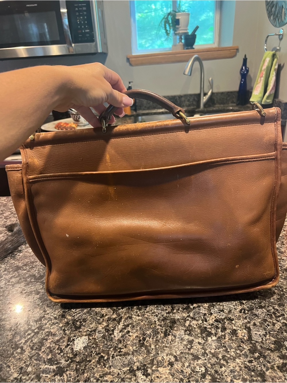 Coach Large Leather Metropolitan brief bag in Tan Cognac - Picture 2 of 11